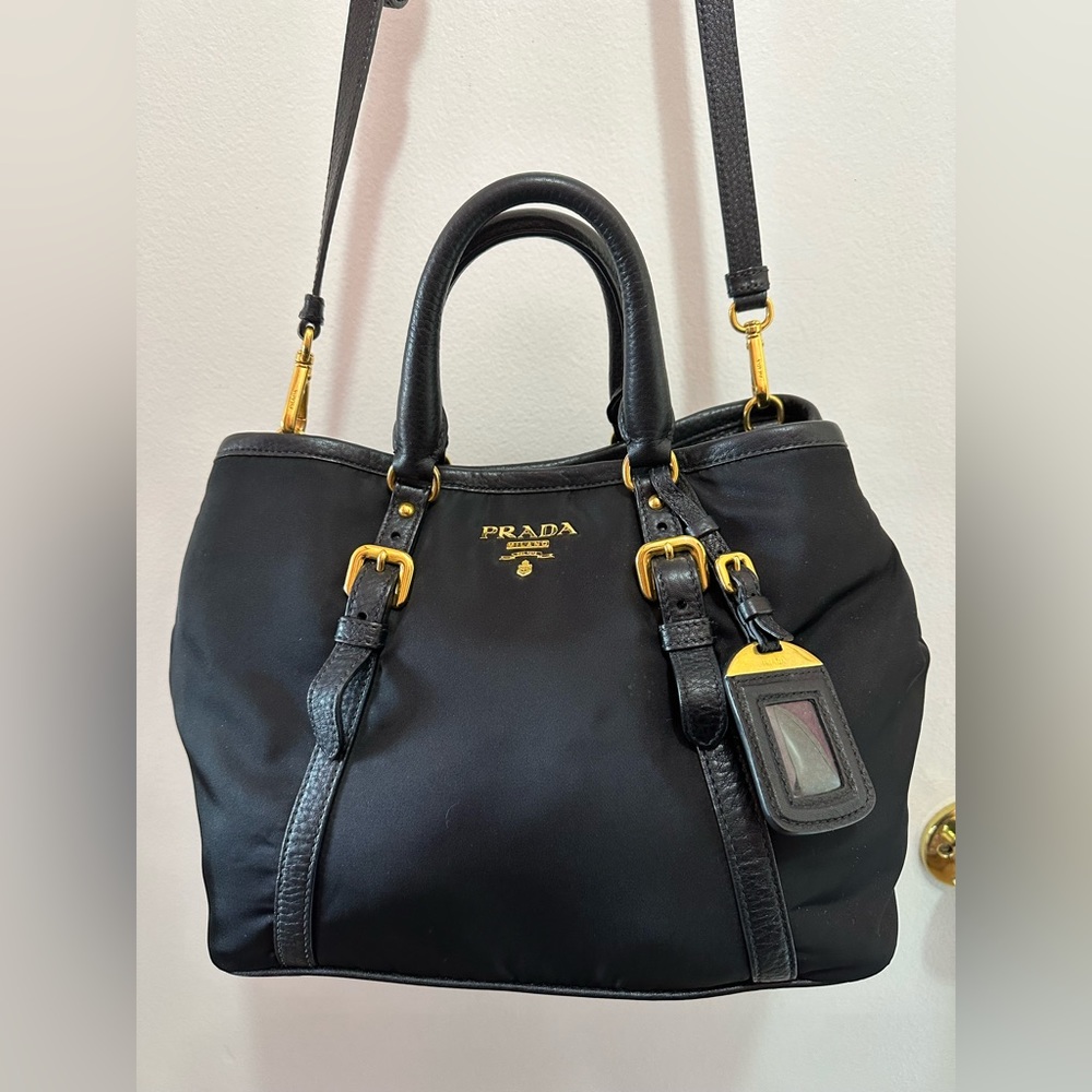 Authentic Prada In Great Condition (Crossbody) - image 3